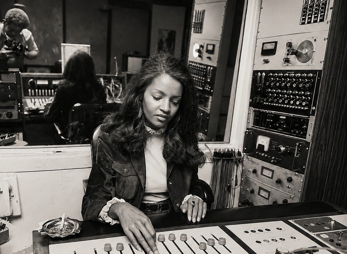 SYLVIA MOY · USA, DETROIT · 1972 THE FIRST FEMALE SONGWRITER AND PRODUCER FROM MOTOWN.
